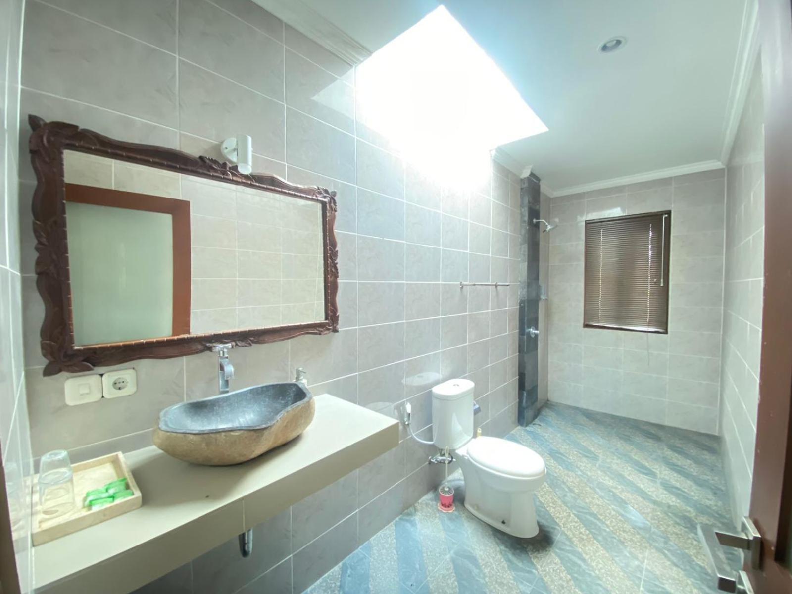 Villa Antira Private